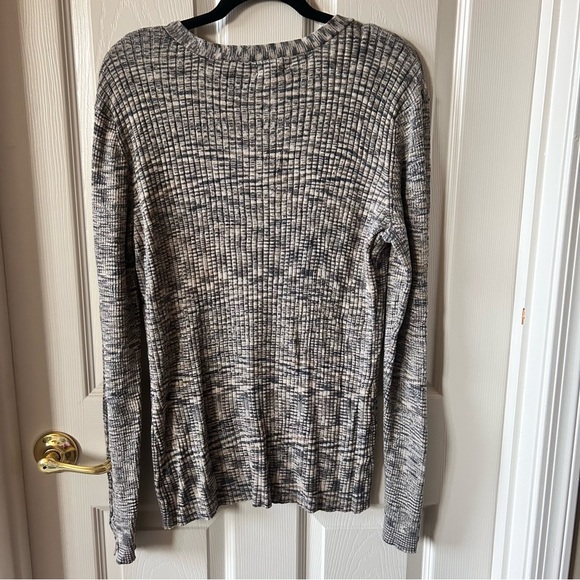 Sundance Ribbed Henley Long Sleeve Top
Size: XL - Picture 2 of 5